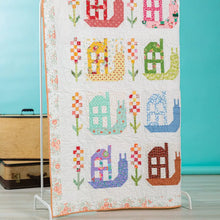 Load image into Gallery viewer, Scrap Quilting with Wendy Shepard