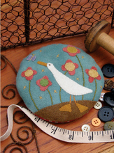 Load image into Gallery viewer, Gilroy Goose Pincushion