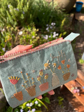 Load image into Gallery viewer, Simplfy Zippered Case