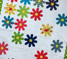 Load image into Gallery viewer, Garden Gate Quilt Pattern