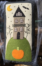 Load image into Gallery viewer, Little Halloween Pillows Kit and or Pattern