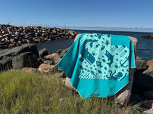 Load image into Gallery viewer, Heart of the Ocean
