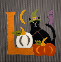 Load image into Gallery viewer, Merrie Halloween
