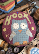 Load image into Gallery viewer, Hllda the Hoot Pincushion
