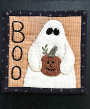Load image into Gallery viewer, Quilt Mini Santa Pattern &lt;BR&gt;Bundle &amp; Save
