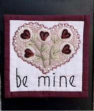 Load image into Gallery viewer, Quilt Mini Santa Pattern &lt;BR&gt;Bundle &amp; Save
