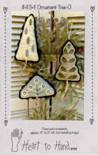 Load image into Gallery viewer, Ornament Tree-O

