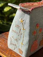 Load image into Gallery viewer, Simplfy Zippered Case
