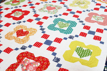 Load image into Gallery viewer, I Heart Flowers
