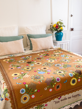 Load image into Gallery viewer, Quiltmania Magazine #142<BR>Closeout Sale!
