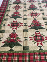 Load image into Gallery viewer, Cozy Country Christmas&lt;BR&gt;Kit &amp; Pattern
