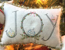 Load image into Gallery viewer, Little Christmas Pillows
